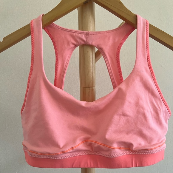 Lululemon bra size 12 with mini pocket. - Picture 7 of 7